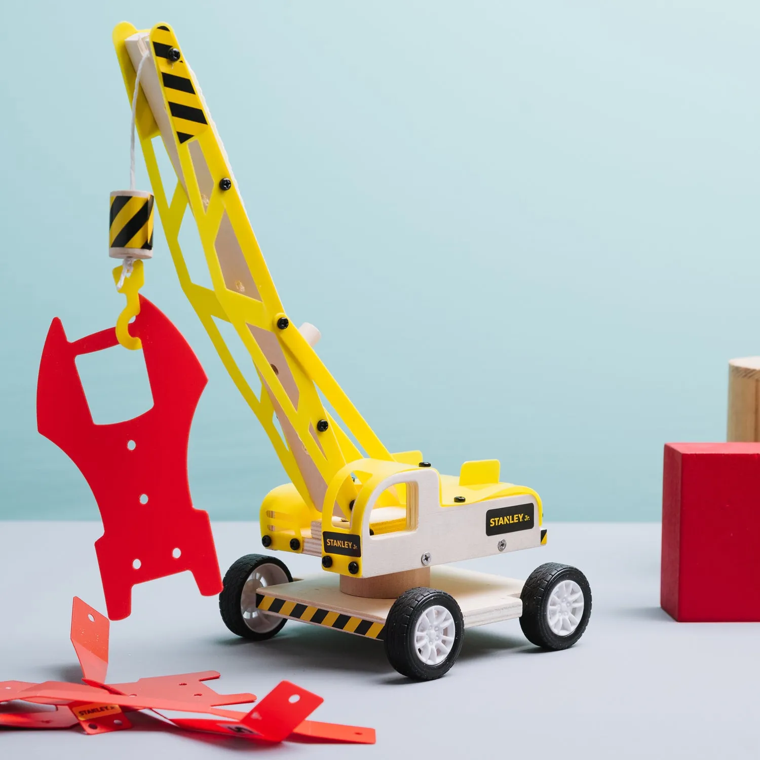 Stanley Jr. Lifting Crane & Toolbox & 6 Piece Tool Set